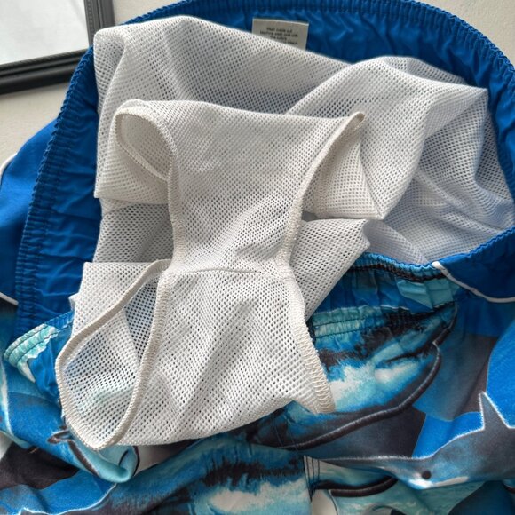 Hang Ten Swim Trunks Shorts Mens Size Large Blue Gray Shark Print Athleisure - Picture 10 of 12